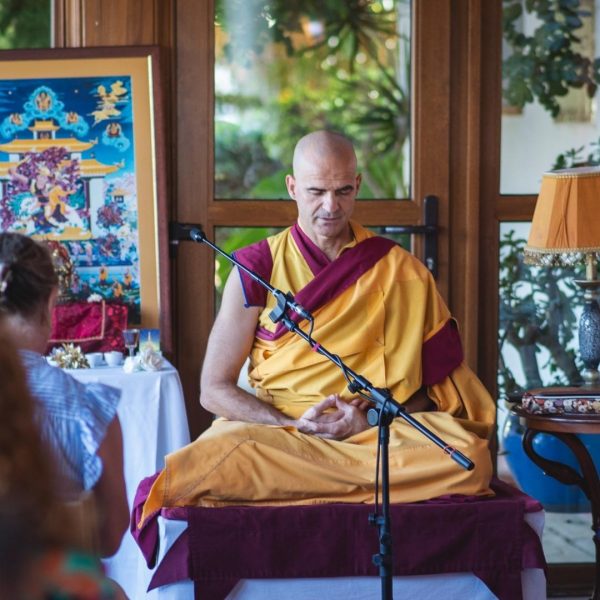 30 abril–7 mayo | Retiro: La iluminación en 15 pasos